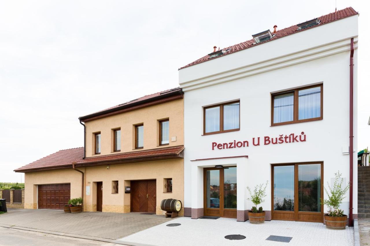 Penzion U Bustiku Sardice Bagian luar foto